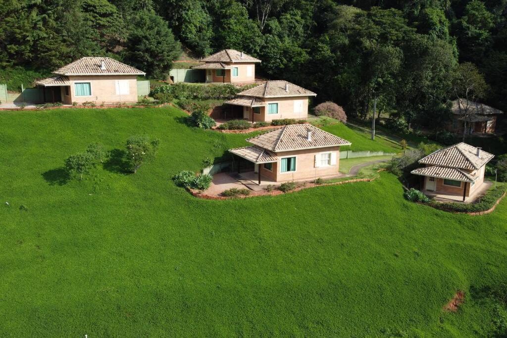 Recanto Dos Beija Flores, Chale Lantana B Monte Alegre do Sul Dış mekan fotoğraf