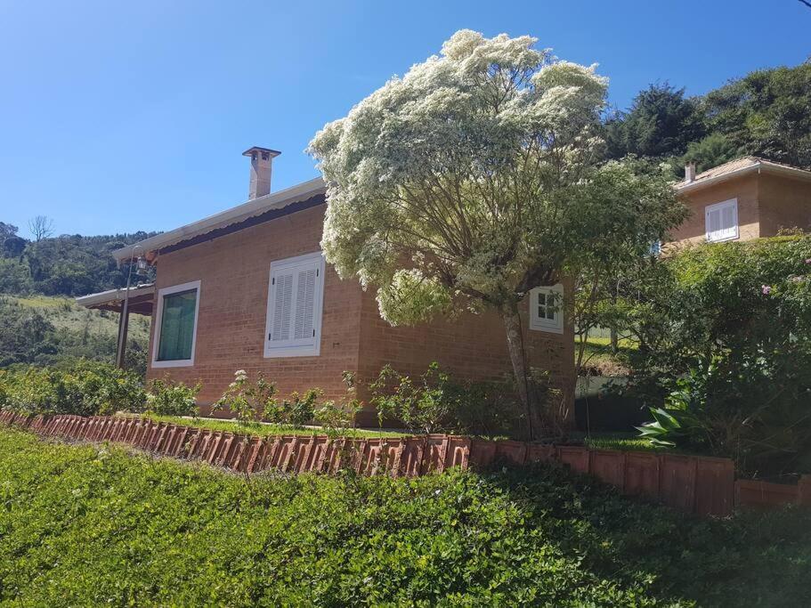 Recanto Dos Beija Flores, Chale Lantana B Monte Alegre do Sul Dış mekan fotoğraf